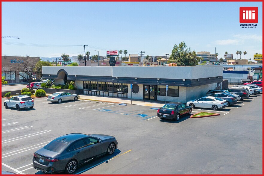 14445 Sherman Way, Van Nuys, CA en venta - Foto del edificio - Imagen 1 de 1