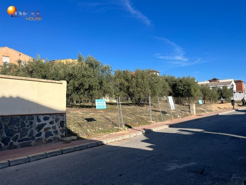 Calle Dornajo, 4, Albolote, Granada en venta - Foto del edificio - Imagen 3 de 12