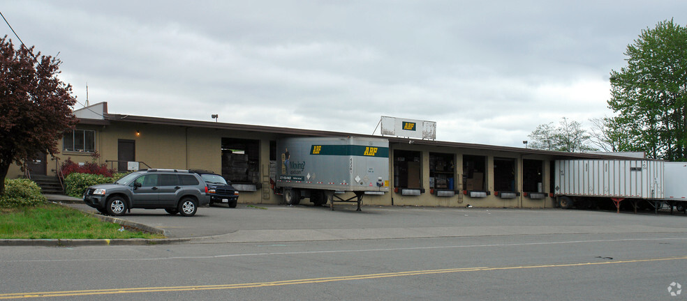 1955 E Lincoln Ave, Tacoma, WA en alquiler - Foto del edificio - Imagen 1 de 6