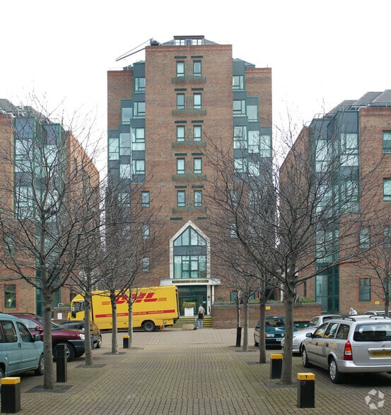 13 Lanark Sq, London en venta - Foto del edificio - Imagen 2 de 2