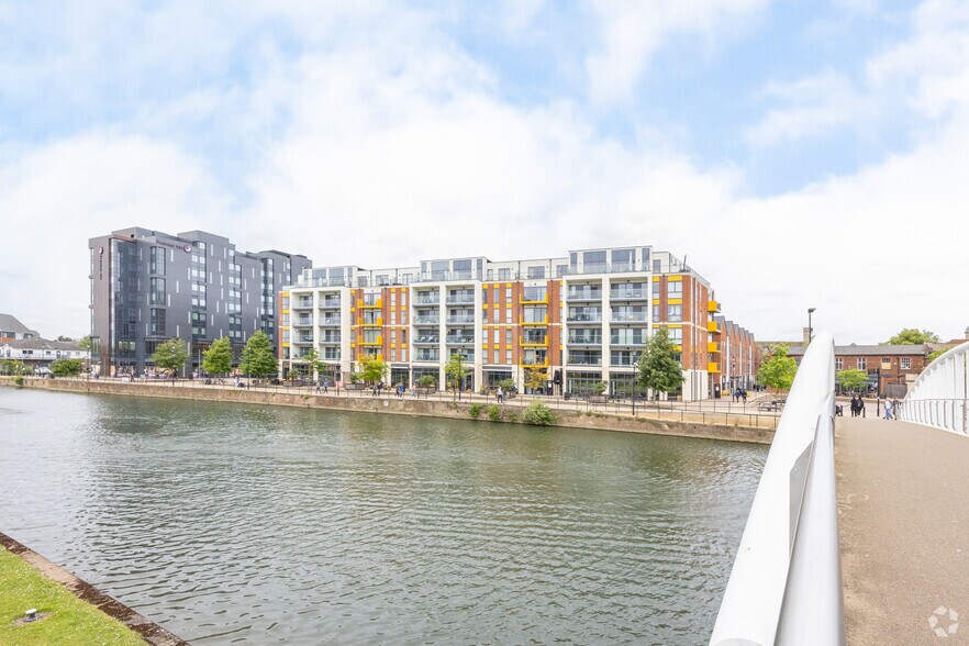 Riverside North, Bedford en venta - Foto del edificio - Imagen 2 de 4