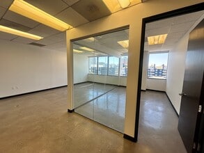 200 Pine Ave, Long Beach, CA en alquiler Foto del interior- Imagen 2 de 4