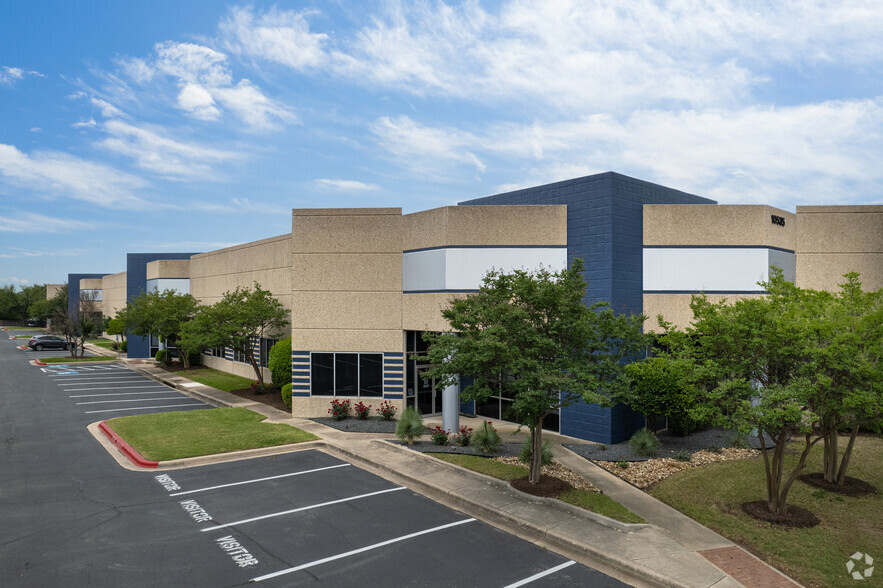 1835 Kramer Ln, Austin, TX en alquiler - Foto del edificio - Imagen 1 de 5