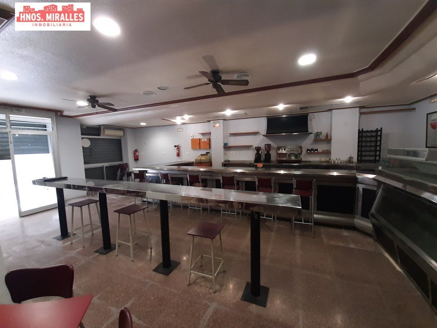 Local en Elche, Alicante en venta Foto del interior- Imagen 1 de 19