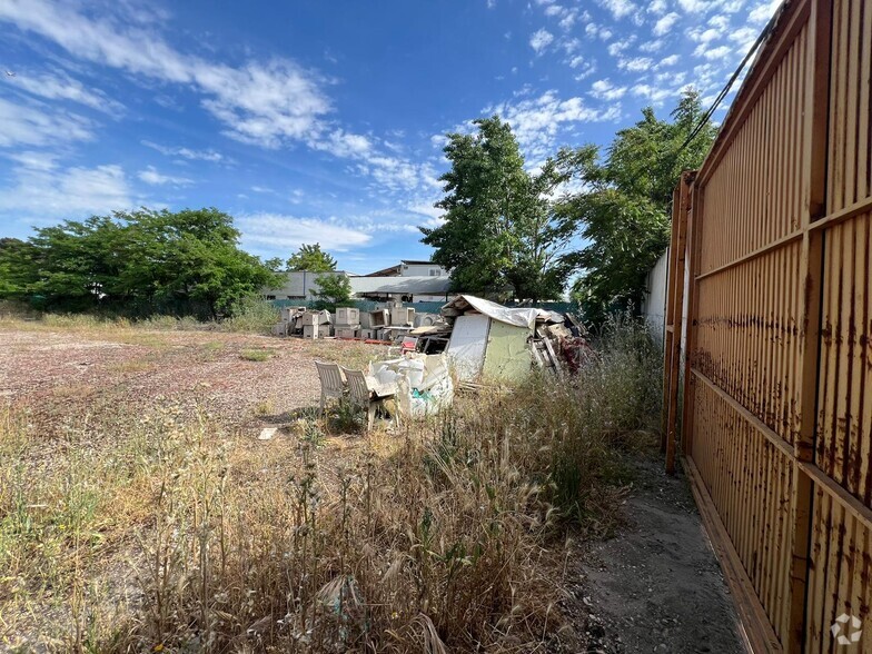 Carretera San Fernando de Henares, 4, Mejorada del Campo, Madrid en venta - Foto del edificio - Imagen 3 de 3