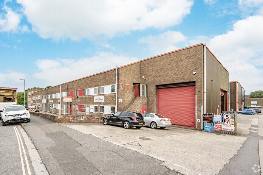 Dixon Rd, Bristol en alquiler - Foto del edificio - Imagen 2 de 6