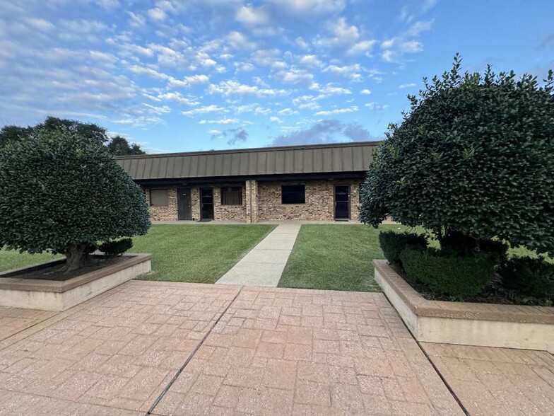 3312 N University Dr, Nacogdoches, TX en venta - Foto del edificio - Imagen 3 de 10