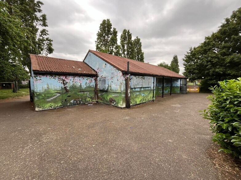 Hecham Close, London en alquiler - Foto del edificio - Imagen 3 de 12