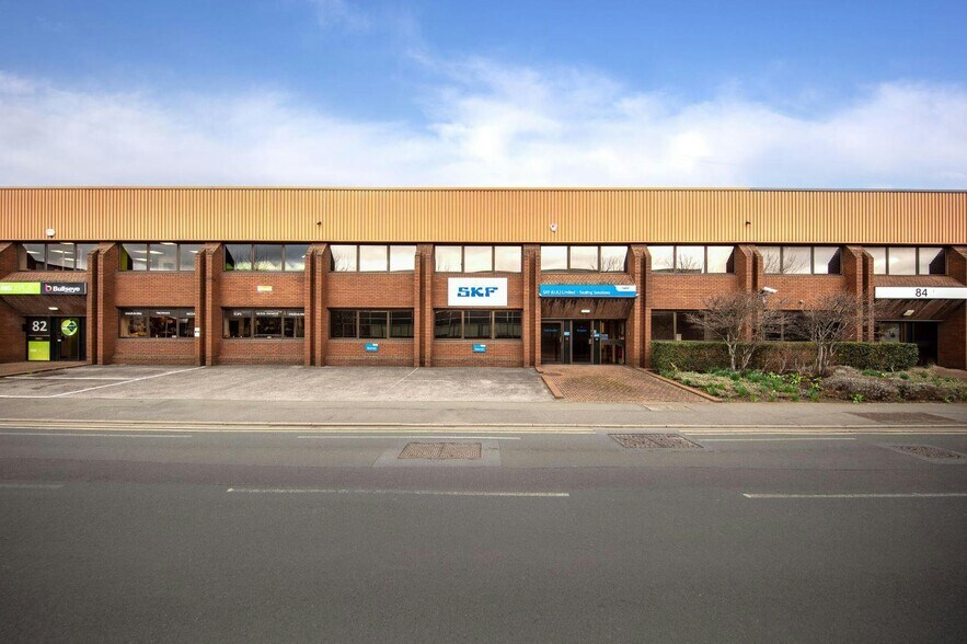 83 Buckingham Ave, Slough en alquiler - Foto del edificio - Imagen 2 de 2