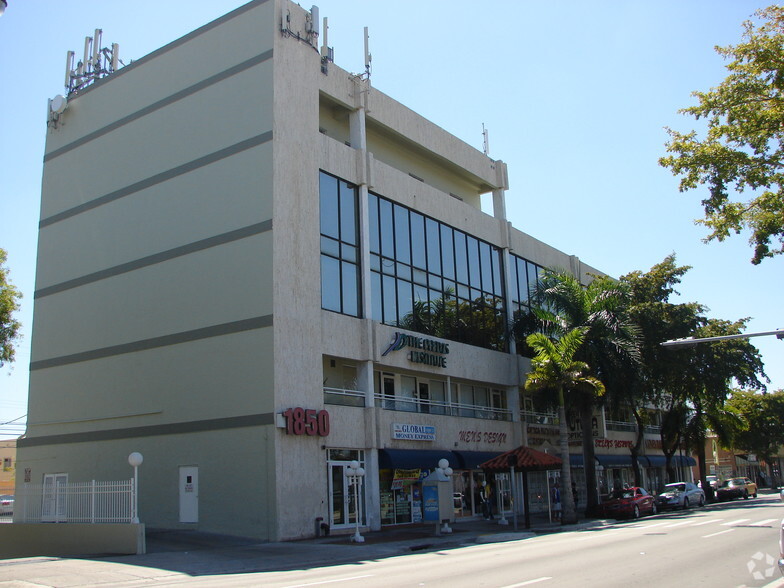 1850 SW 8th St, Miami, FL en alquiler - Foto del edificio - Imagen 3 de 17