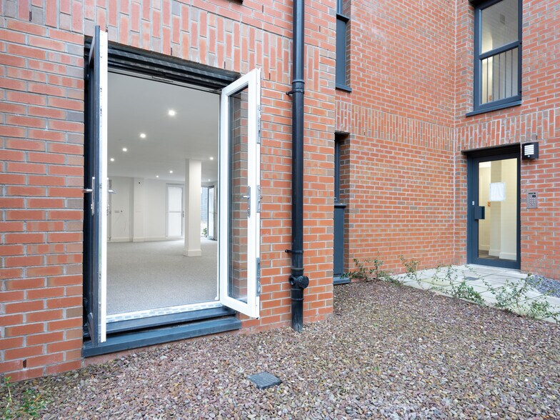 11-12 Tinto Pl, Edinburgh en venta - Foto del edificio - Imagen 3 de 7