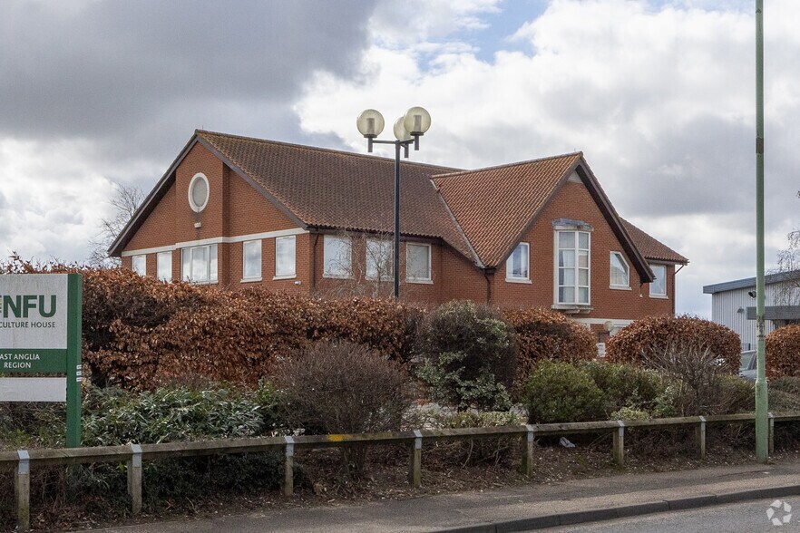 Willie Snaith Rd, Newmarket en alquiler - Foto del edificio - Imagen 2 de 2