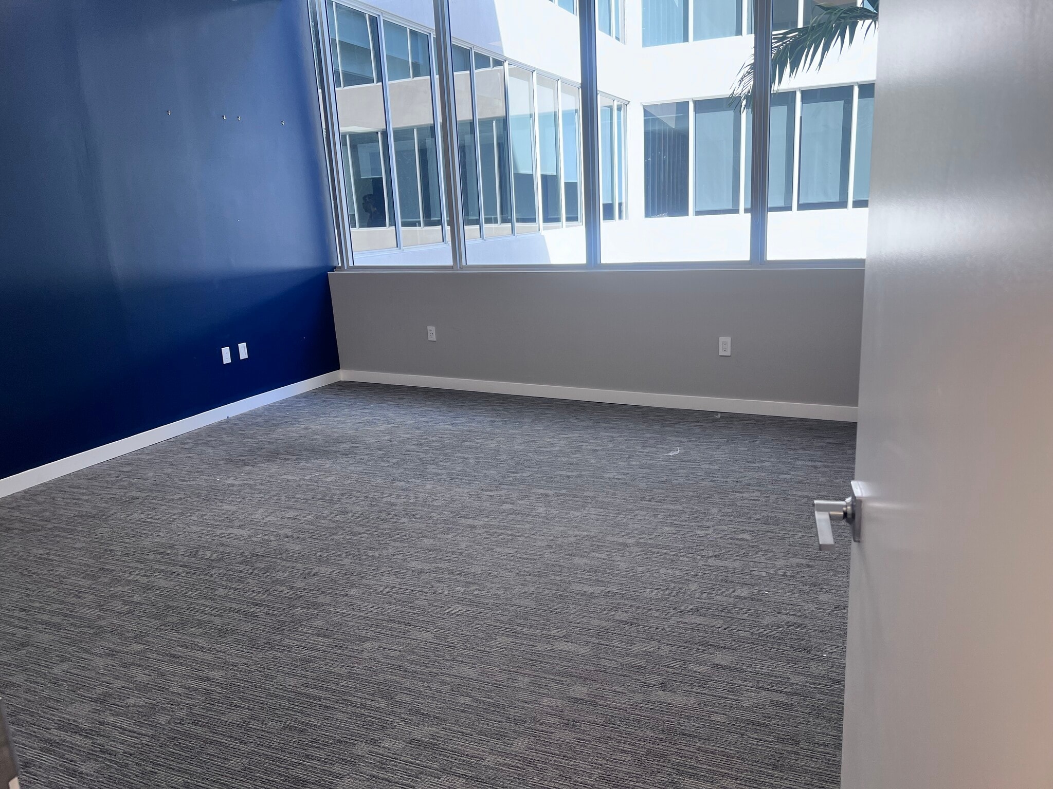 850 NW 42nd Ave, Miami, FL en alquiler Foto del interior- Imagen 1 de 6