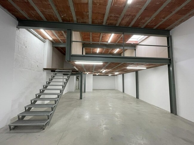 Más detalles de Carrer de Magí Colet, 130, Sabadell - Edificio residencial​ en venta