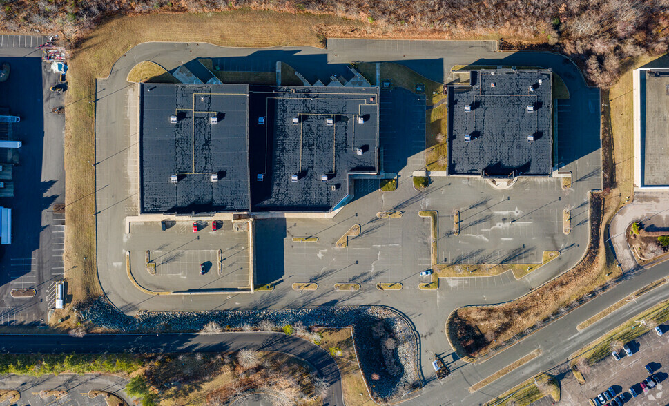 703-705 Technology Center Dr, Stoughton, MA en alquiler - Vista aérea - Imagen 3 de 9