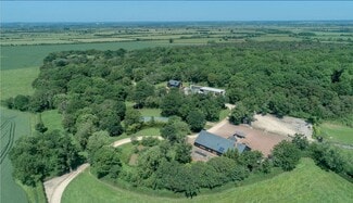 Más detalles de Kingswood Ln, Aylesbury - Oficina/Local en alquiler