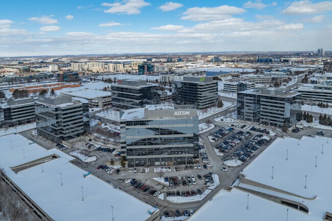 Más detalles de 55 Commerce Valley Dr W, Markham, ON - Oficina en alquiler