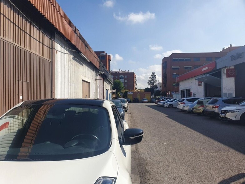 Nave en SEVILLA en alquiler - Foto del edificio - Imagen 2 de 9