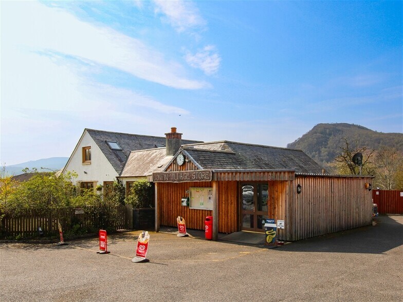 Contin Village Stores and 4 Bedroom House, Strathpeffer en venta - Foto del edificio - Imagen 1 de 27