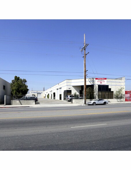 9775 Glenoaks Blvd, Sun Valley, CA en alquiler - Foto del edificio - Imagen 2 de 2