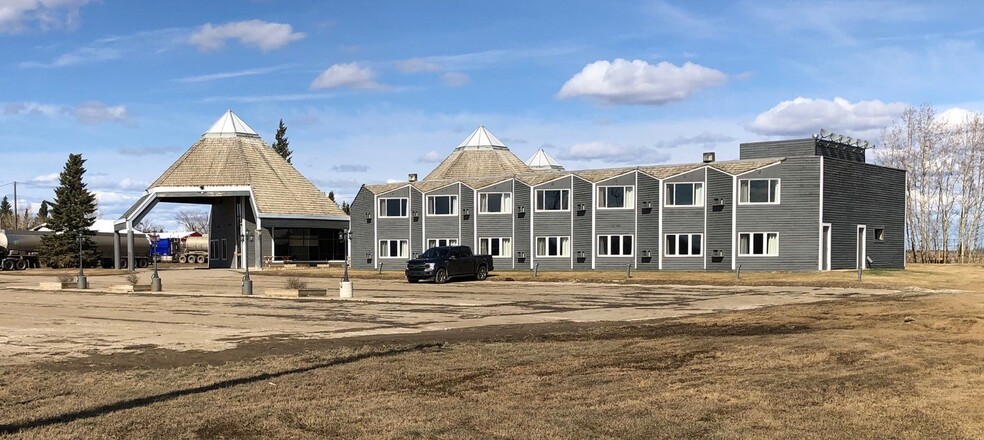 9820 100 Ave, Hythe, AB en venta - Foto del edificio - Imagen 1 de 5