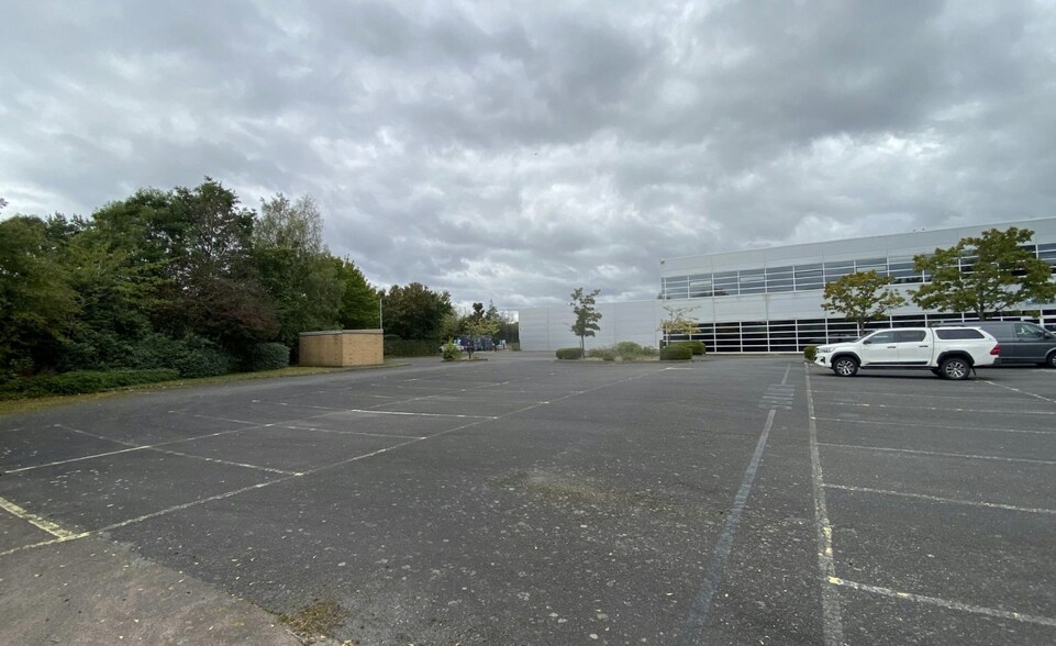 Gielgud Way, Coventry en alquiler - Foto del edificio - Imagen 2 de 7