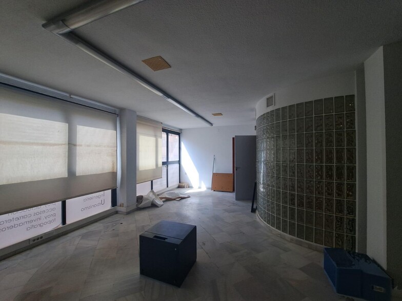 Oficina en El Ejido, Almería en alquiler - Foto del edificio - Imagen 2 de 6