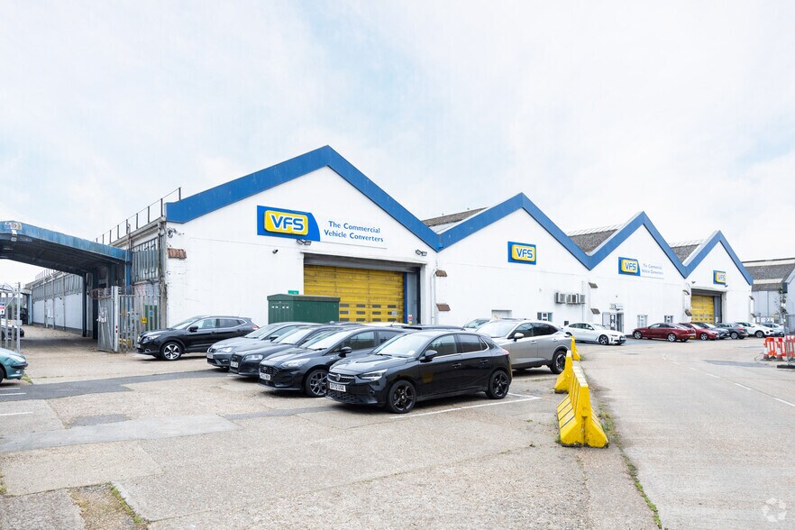 Chickenhall Ln, Eastleigh en alquiler - Foto del edificio - Imagen 2 de 4