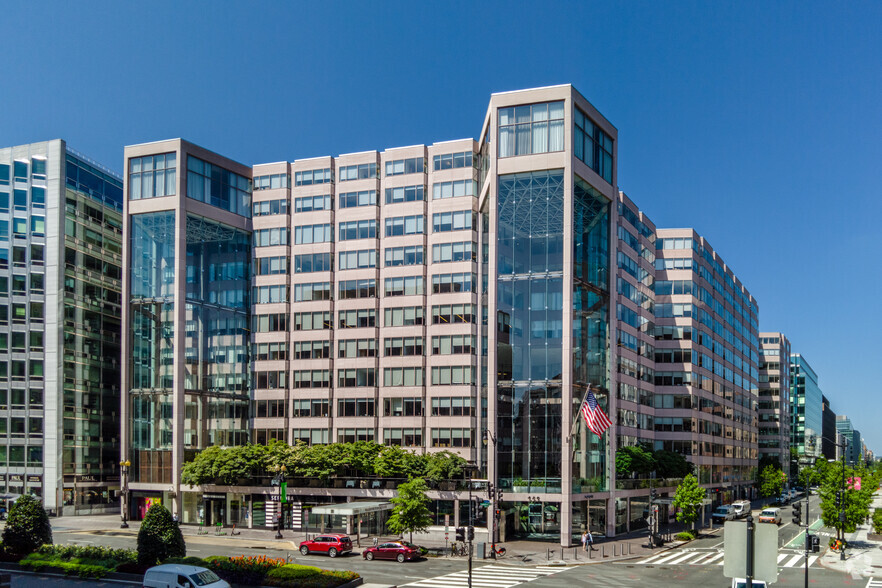 1050 Connecticut Ave NW, Washington, DC en alquiler - Foto del edificio - Imagen 1 de 4