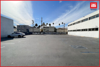 543 N Fairfax Ave, Los Angeles, CA en alquiler Foto del edificio- Imagen 2 de 8