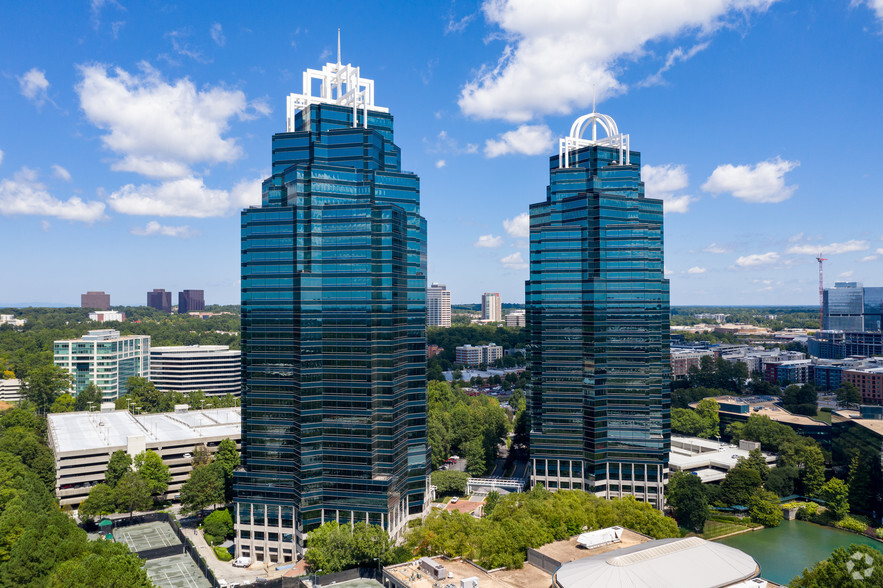 6 Concourse Pky NE, Atlanta, GA en alquiler - Foto del edificio - Imagen 1 de 41