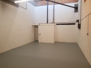 119-121 Nathan Way, London en alquiler Foto del interior- Imagen 2 de 2