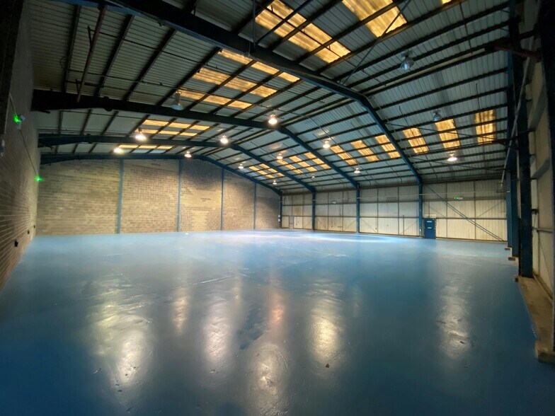 Armstrong Way, Yate en alquiler - Foto del edificio - Imagen 3 de 4