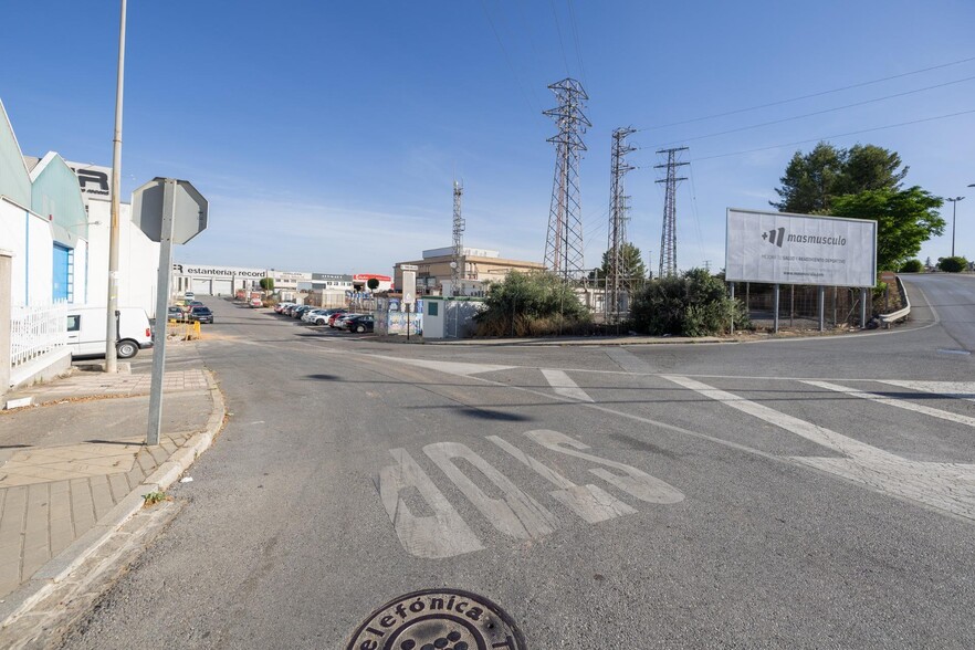 Nave en Albolote en venta - Foto del edificio - Imagen 3 de 48