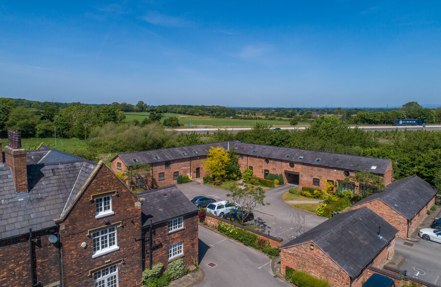 Cherry Tree Ln, Altrincham en alquiler - Foto del edificio - Imagen 2 de 5