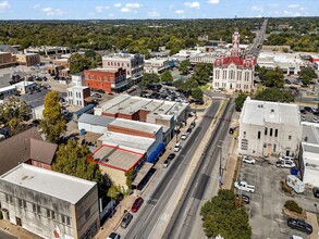 118 S Main St, Weatherford, TX - VISTA AÉREA  vista de mapa - Image1