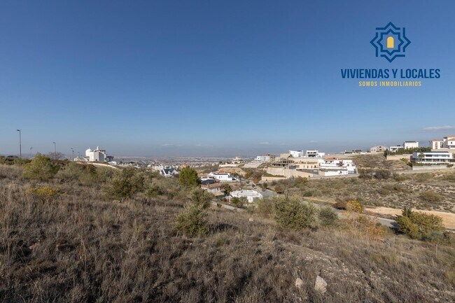 Más detalles de Calle Güevéjar, 6, La Zubia - Terreno en venta