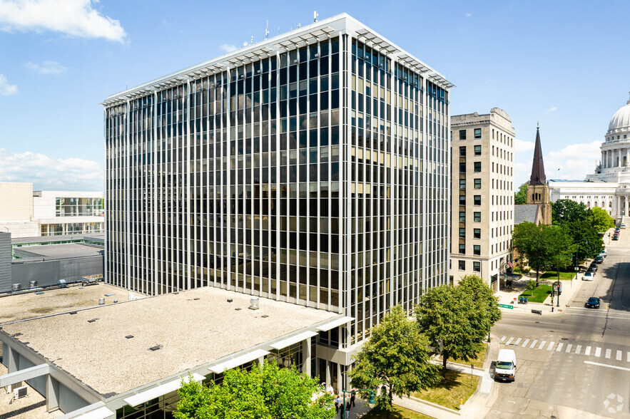 222 W Washington Ave, Madison, WI en alquiler - Foto del edificio - Imagen 1 de 6