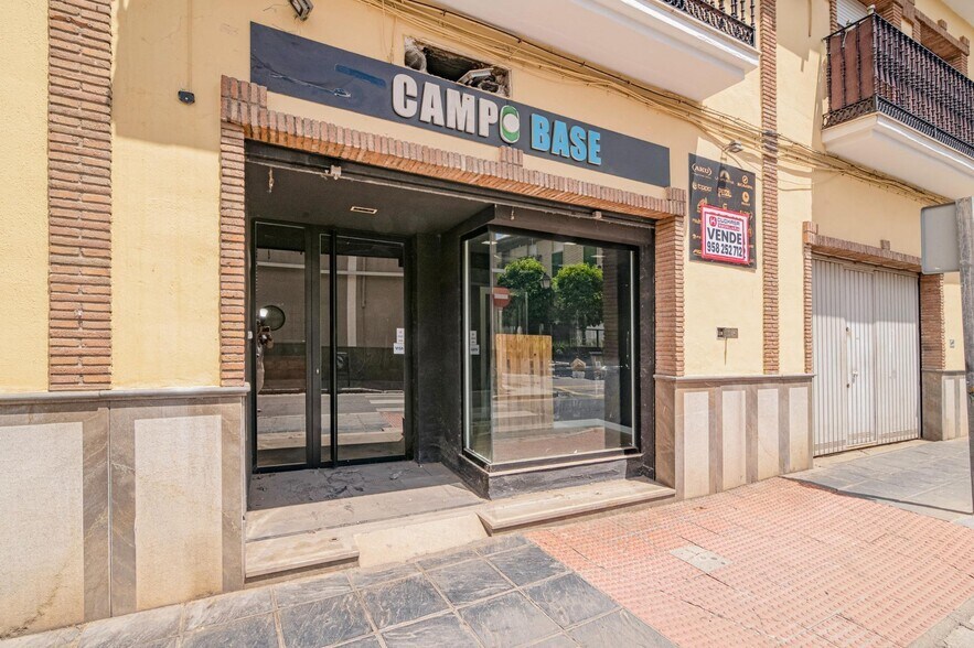 Calle Calderón, 68, Santa Fe, Granada en venta - Foto del edificio - Imagen 1 de 22