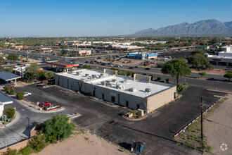 7932-7946 E Broadway Blvd, Tucson, AZ - VISTA AÉREA  vista de mapa - Image1