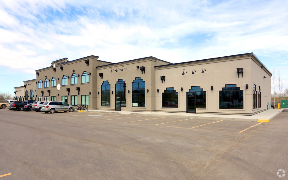 3919 49th Ave, Stony Plain, AB en venta - Foto del edificio - Imagen 2 de 8