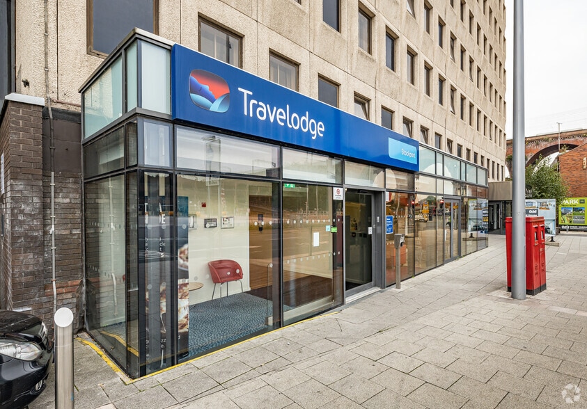 Heaton Ln, Stockport en alquiler - Foto del edificio - Imagen 2 de 11