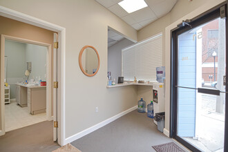 49-51 Holland St, Somerville, MA en alquiler Foto del interior- Imagen 1 de 7