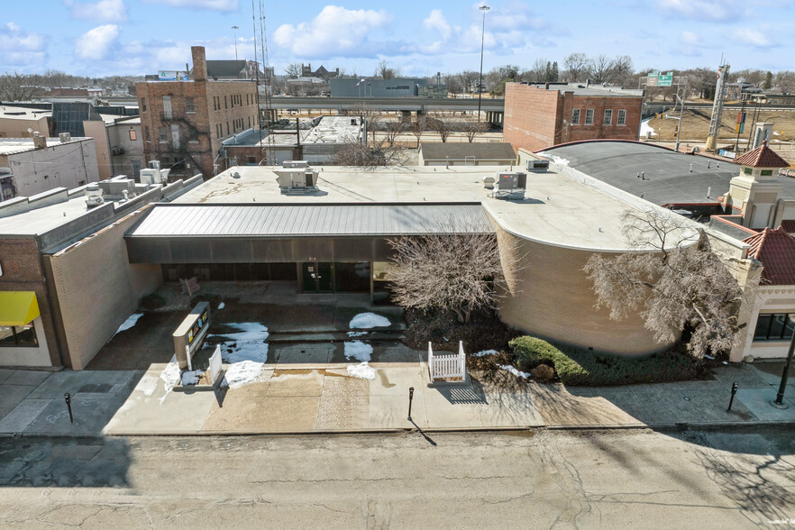 512 Jefferson Street, Waterloo, IA en venta - Foto del edificio - Imagen 2 de 34