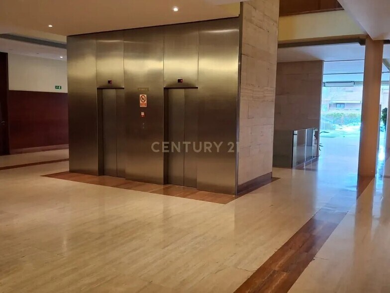 Oficina en Pozuelo de Alarcón, Madrid en alquiler - Foto del edificio - Imagen 2 de 6