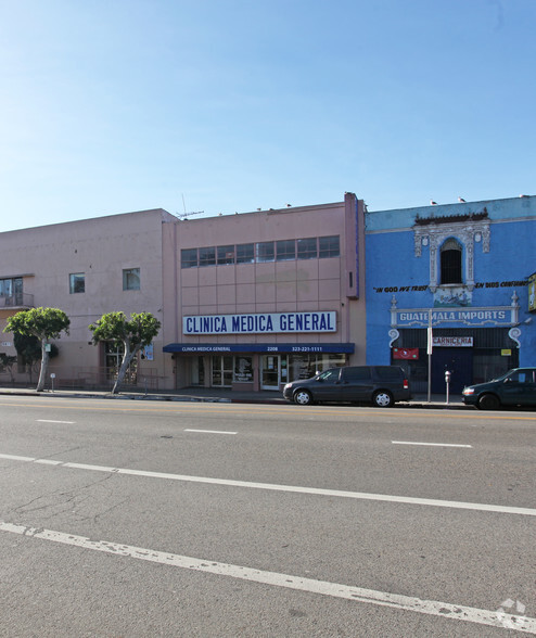 2208 W 7th St, Los Angeles, CA en alquiler - Foto del edificio - Imagen 1 de 1