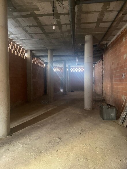 Local en Torrevieja en venta - Foto del edificio - Imagen 3 de 9