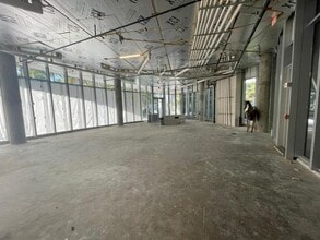 1 Collins Ave, Miami Beach, FL en alquiler Foto del interior- Imagen 2 de 11