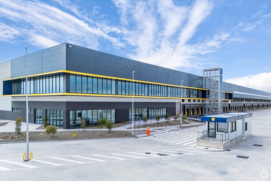 Avenida Hontalva, 3(A), Illescas, Toledo en alquiler - Foto del edificio - Imagen 2 de 11