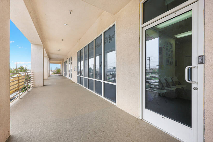 745 E Garvey Ave, Monterey Park, CA en venta - Foto del edificio - Imagen 3 de 12